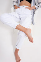 Q2 - Original High  Waisted Loose Tapered Leg Jeans in White