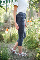 LIVING FREE BEAUTY - Original Alright With Me Capri Jeans