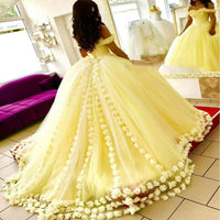 Original Elegant Yellow Quinceanera Dresses Off the Shoulder 3D Floral Appliques Ball Gowns 2019 New Arrival Sweet 16 Dress Cheap Prom